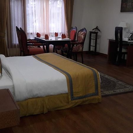 Hotel Southgate Shimla Exterior foto